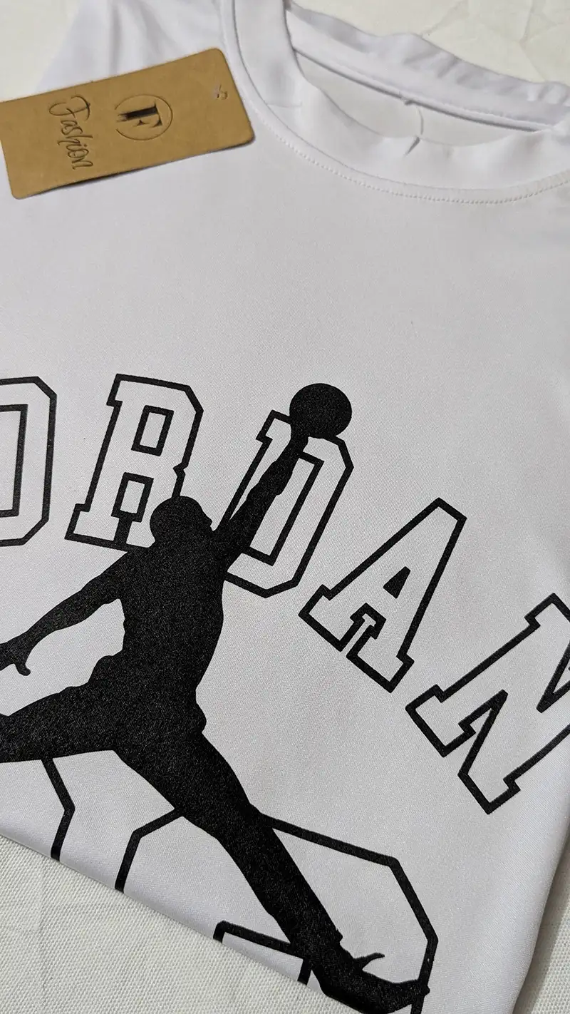 Stylish Sportswear: White Jordan 23 Graphic T-Shirt - Image 2