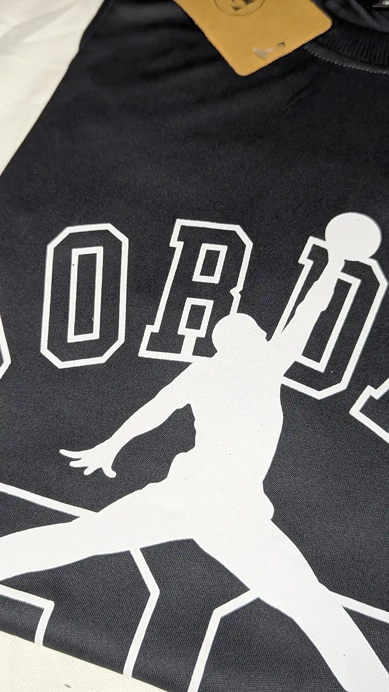 Stylish Sportswear: Black Jordan 23 Graphic T-Shirt - Image 3