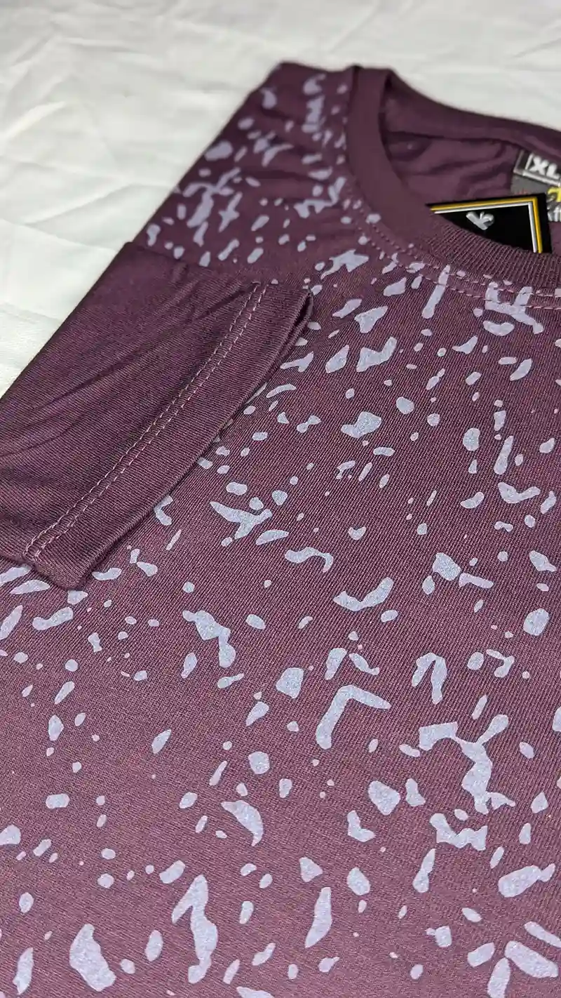 Men's Stylish Burgundy Long-Sleeve Patterned Tee - Image 3